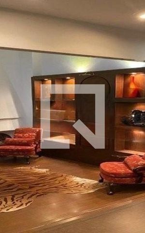 Casa de condomínio à venda com 700m², 4 quartos e 4 vagas
