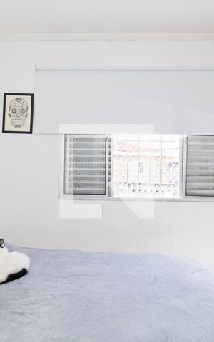 Casa à venda com 159m², 6 quartos e 2 vagas Casa à venda com 159m², 6 quartos e 2 vagasCasa 3 Quarto 2
