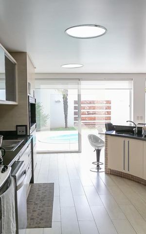 Casa à venda com 470m², 5 quartos e sem vaga Casa à venda com 470m², 5 quartos e sem vagaCozinha
