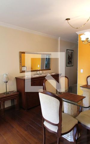 Apartamento para alugar com 68m², 2 quartos e 1 vagaSala