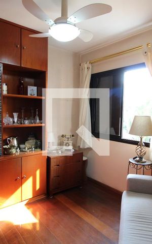 Apartamento para alugar com 68m², 2 quartos e 1 vagaEscritório