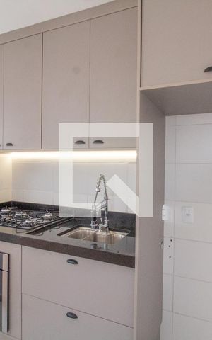 Apartamento para alugar com 37m², 2 quartos e 1 vaga Apartamento para alugar com 37m², 2 quartos e 1 vagaCozinha e Área de Serviço