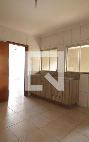 Casa para alugar com 115m², 3 quartos e 2 vagas Casa para alugar com 115m², 3 quartos e 2 vagasCozinha