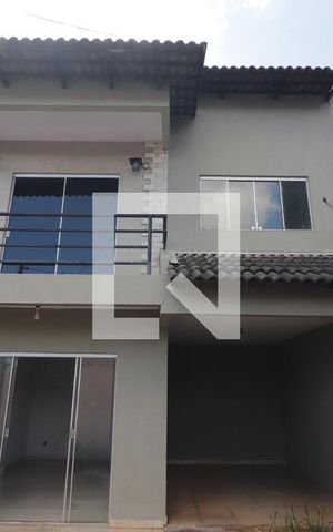 Casa para alugar com 115m², 3 quartos e 2 vagas Casa para alugar com 115m², 3 quartos e 2 vagasFachada da casa