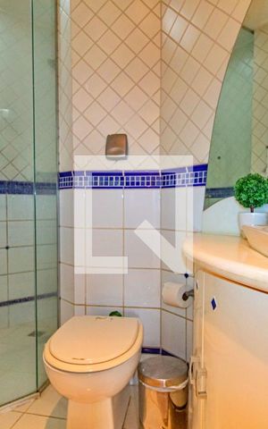 Apartamento à venda com 156m², 3 quartos e 2 vagas Apartamento à venda com 156m², 3 quartos e 2 vagasBanheiro Social