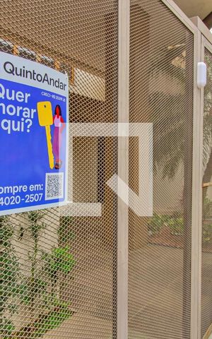 Apartamento à venda com 156m², 3 quartos e 2 vagas Apartamento à venda com 156m², 3 quartos e 2 vagasPlaquinha instalada na entrada