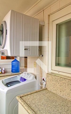 Apartamento à venda com 156m², 3 quartos e 2 vagas Apartamento à venda com 156m², 3 quartos e 2 vagasÁrea de Serviço