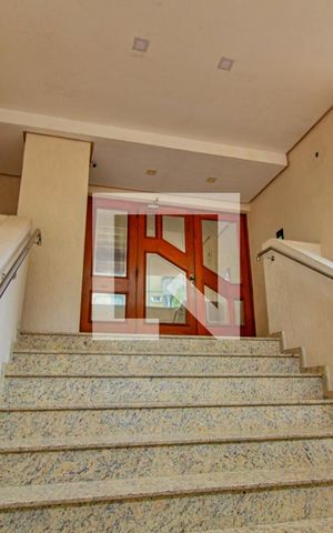 Apartamento à venda com 156m², 3 quartos e 2 vagas Apartamento à venda com 156m², 3 quartos e 2 vagasHall de entrada