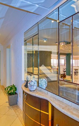 Apartamento à venda com 156m², 3 quartos e 2 vagas Apartamento à venda com 156m², 3 quartos e 2 vagasSala