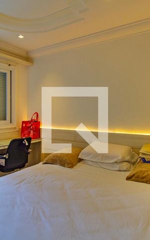 Apartamento à venda com 156m², 3 quartos e 2 vagas Apartamento à venda com 156m², 3 quartos e 2 vagasQuarto 3