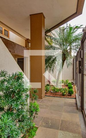 Apartamento à venda com 156m², 3 quartos e 2 vagas Apartamento à venda com 156m², 3 quartos e 2 vagasHall de entrada