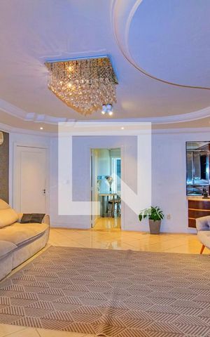 Apartamento à venda com 156m², 3 quartos e 2 vagas Apartamento à venda com 156m², 3 quartos e 2 vagasSala de TV