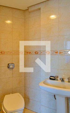 Apartamento à venda com 156m², 3 quartos e 2 vagas Apartamento à venda com 156m², 3 quartos e 2 vagasLavabo