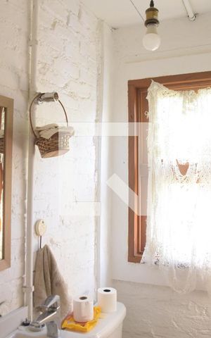 Casa de condomínio para alugar com 320m², 3 quartos e 2 vagasLavabo