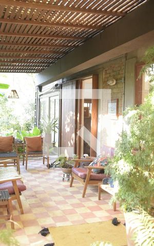 Casa de condomínio para alugar com 320m², 3 quartos e 2 vagasVaranda