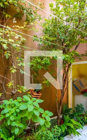 Casa à venda com 200m², 4 quartos e 4 vagasQuintal