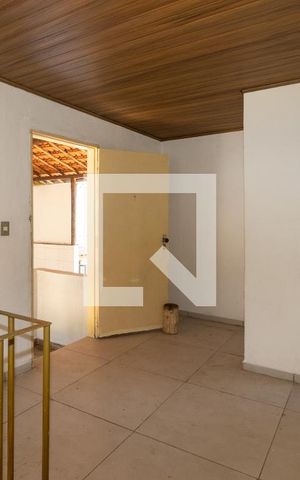 Casa para alugar com 1200m², 3 quartos e 3 vagas Casa para alugar com 1200m², 3 quartos e 3 vagasHall