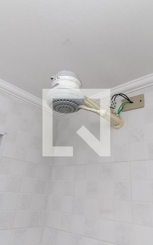 Casa à venda com 130m², 4 quartos e 2 vagasCasa 2 - Banheiro