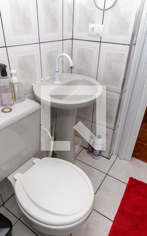 Casa à venda com 130m², 4 quartos e 2 vagasCasa 1 - Banheiro