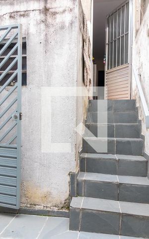 Casa à venda com 130m², 4 quartos e 2 vagasCasa 1 - Área de Serviço