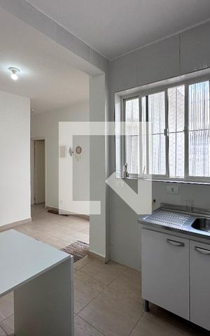 Casa para alugar com 35m², 1 quarto e sem vagaSala/cozinha 