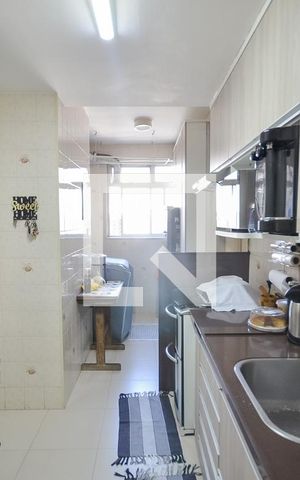 Apartamento à venda com 125m², 3 quartos e 1 vaga Apartamento à venda com 125m², 3 quartos e 1 vagaCozinha