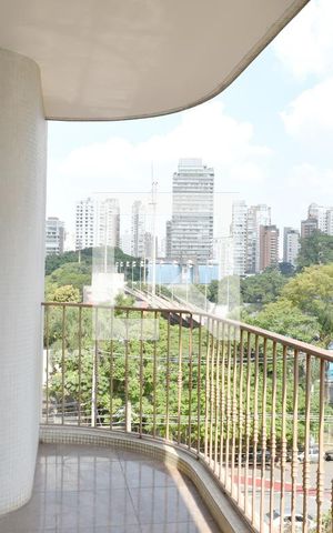 Apartamento à venda com 392m², 3 quartos e 3 vagasVaranda