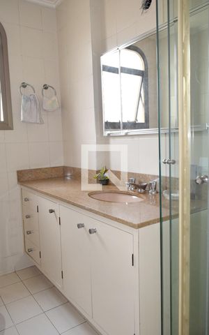 Apartamento à venda com 392m², 3 quartos e 3 vagasBanheiro Social
