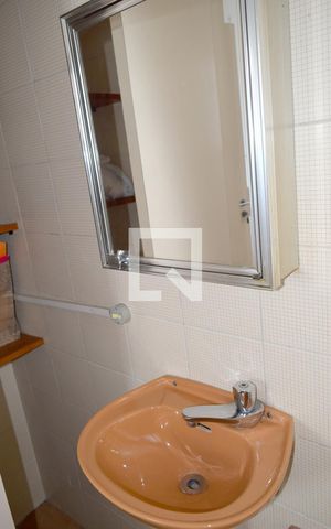 Apartamento à venda com 392m², 3 quartos e 3 vagasBanheiro da Área de Serviço