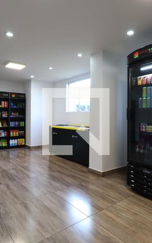 Apartamento para alugar com 46m², 2 quartos e 1 vagamercadinho