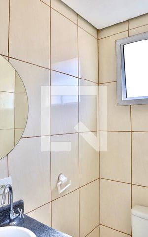 Casa para alugar com 120m², 2 quartos e 2 vagasBanheiro
