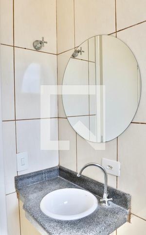 Casa para alugar com 120m², 2 quartos e 2 vagasBanheiro