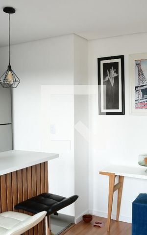 Apartamento para alugar com 72m², 2 quartos e 1 vagaSala