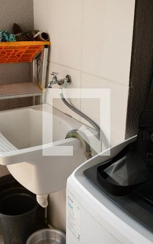 Apartamento para alugar com 72m², 2 quartos e 1 vagaÁrea de Serviço