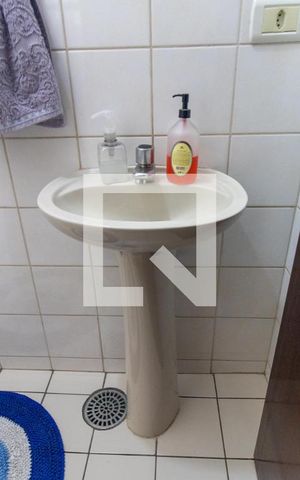 Casa de condomínio para alugar com 130m², 3 quartos e 3 vagasLavabo