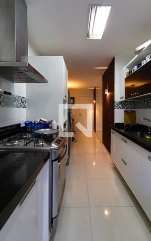 Apartamento à venda com 110m², 3 quartos e 1 vaga Apartamento à venda com 110m², 3 quartos e 1 vagaDetalhe da cozinha