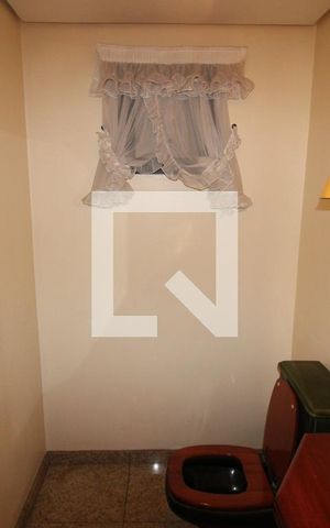 Apartamento para alugar com 160m², 4 quartos e 3 vagasLavabo