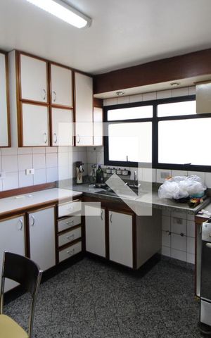 Apartamento para alugar com 160m², 4 quartos e 3 vagasCozinha