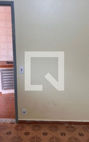 Casa à venda com 184m², 4 quartos e 3 vagasQuarto edícula 