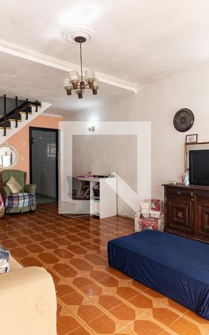 Casa à venda com 173m², 3 quartos e 1 vaga Casa à venda com 173m², 3 quartos e 1 vagaSala