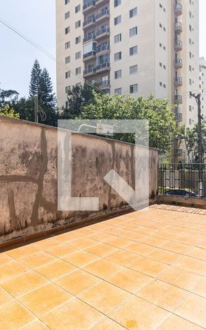 Casa à venda com 173m², 3 quartos e 1 vaga Casa à venda com 173m², 3 quartos e 1 vagaVaranda