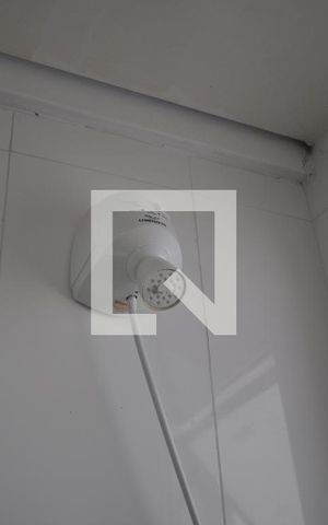 Casa de condomínio à venda com 45m², 2 quartos e 2 vagasBanheiro 1