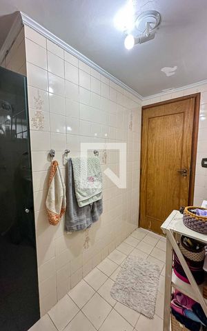 Apartamento à venda com 70m², 3 quartos e 1 vaga Apartamento à venda com 70m², 3 quartos e 1 vagaBanheiro