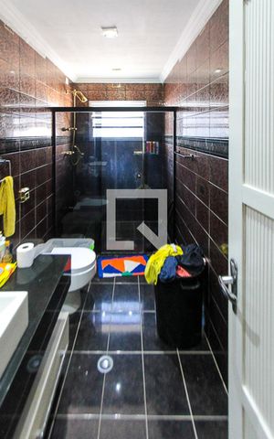 Casa para alugar com 183m², 3 quartos e 3 vagasBanheiro da Suíte