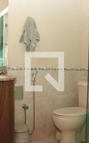 Casa à venda com 290m², 3 quartos e 2 vagasSuíte