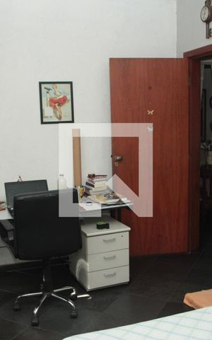 Casa à venda com 290m², 3 quartos e 2 vagasSuíte