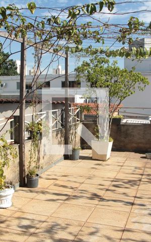 Casa à venda com 290m², 3 quartos e 2 vagasTerraço
