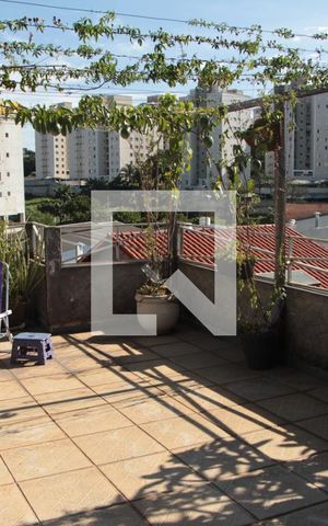 Casa à venda com 290m², 3 quartos e 2 vagasTerraço