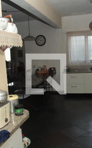 Casa à venda com 290m², 3 quartos e 2 vagasCozinha