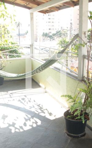 Casa à venda com 290m², 3 quartos e 2 vagasVaranda